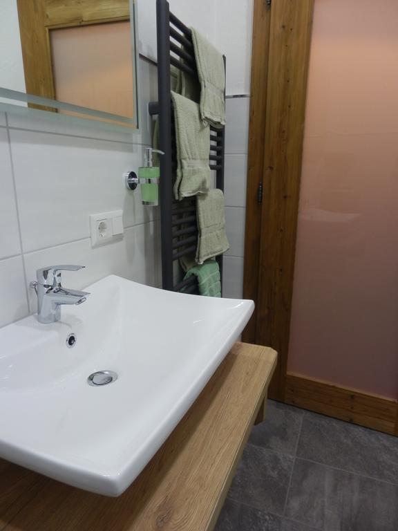 Haus Alpenflora Διαμέρισμα Flirsch Εξωτερικό φωτογραφία