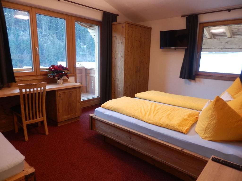 Haus Alpenflora Διαμέρισμα Flirsch Εξωτερικό φωτογραφία