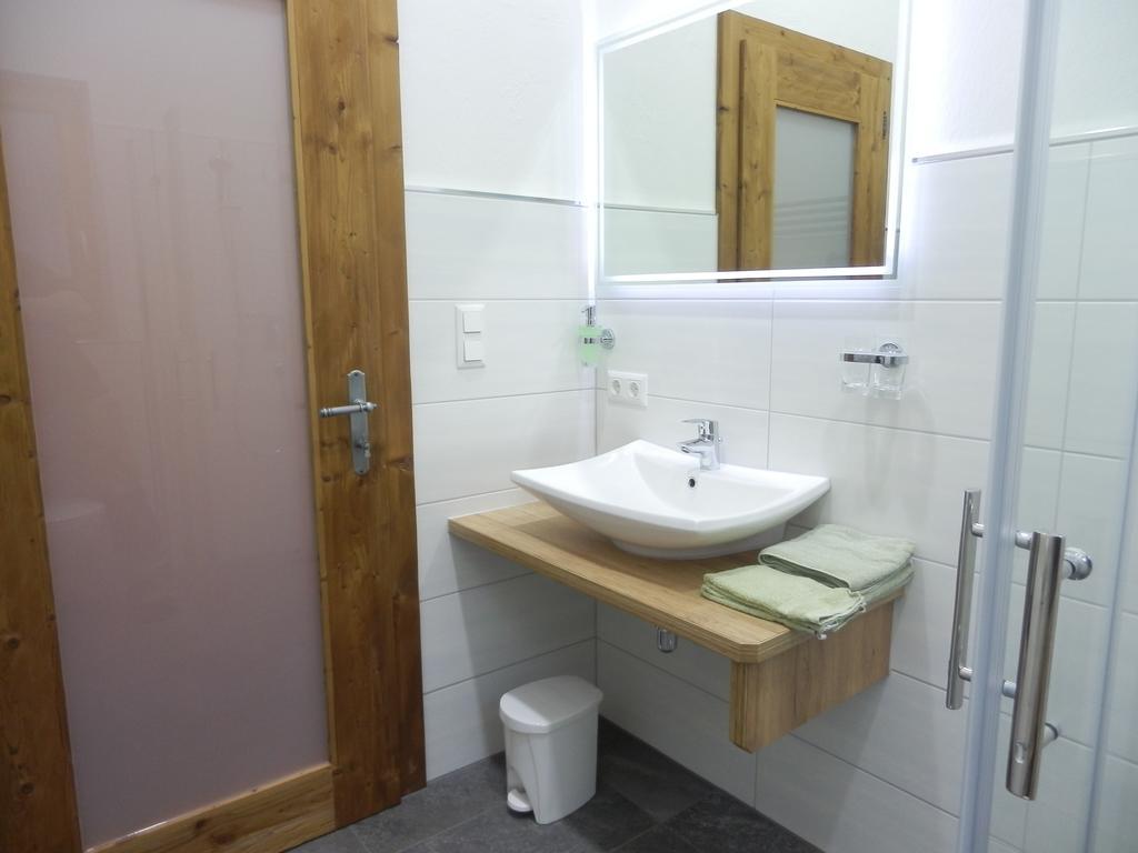 Haus Alpenflora Διαμέρισμα Flirsch Εξωτερικό φωτογραφία